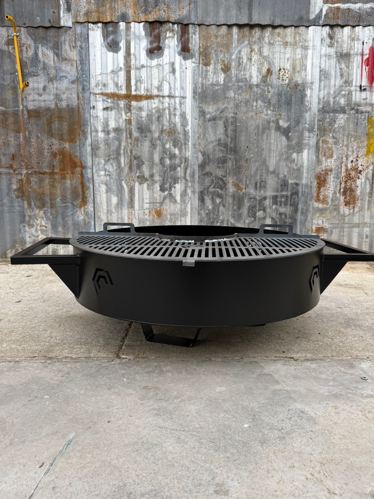 FOGON 90 CM CON MEDIA PARRILLA SIN ENLOZAR
