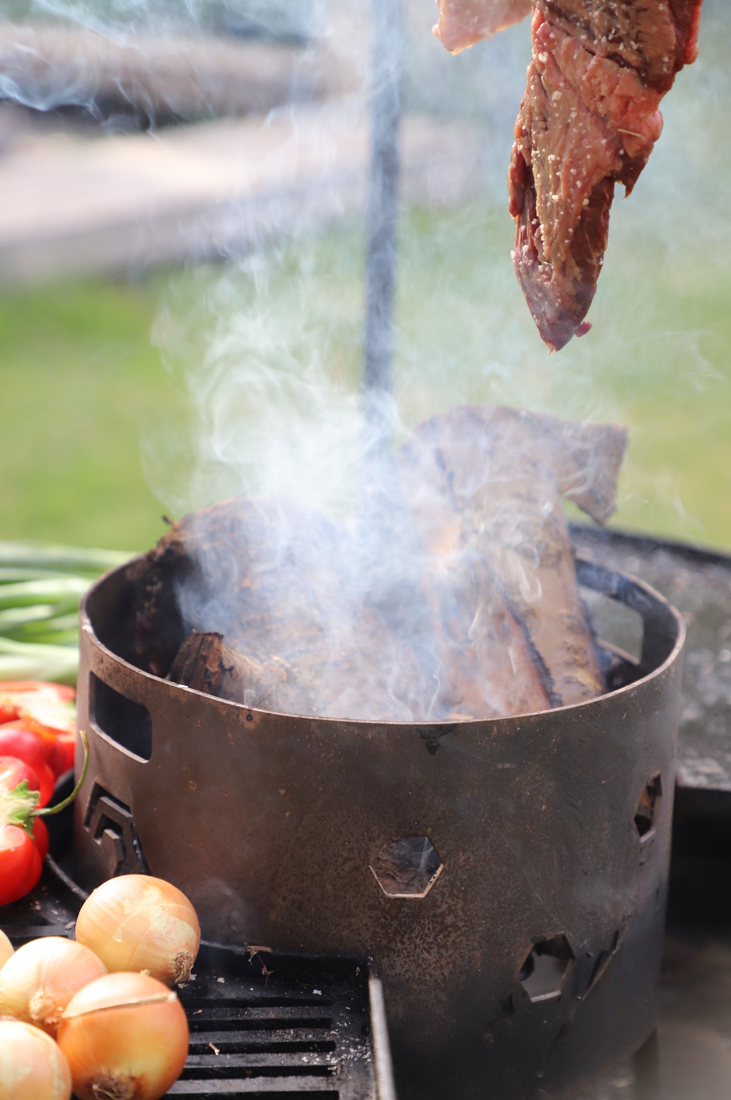LA RELINDA parrilla multifuncional de 90 cms, con ruedas